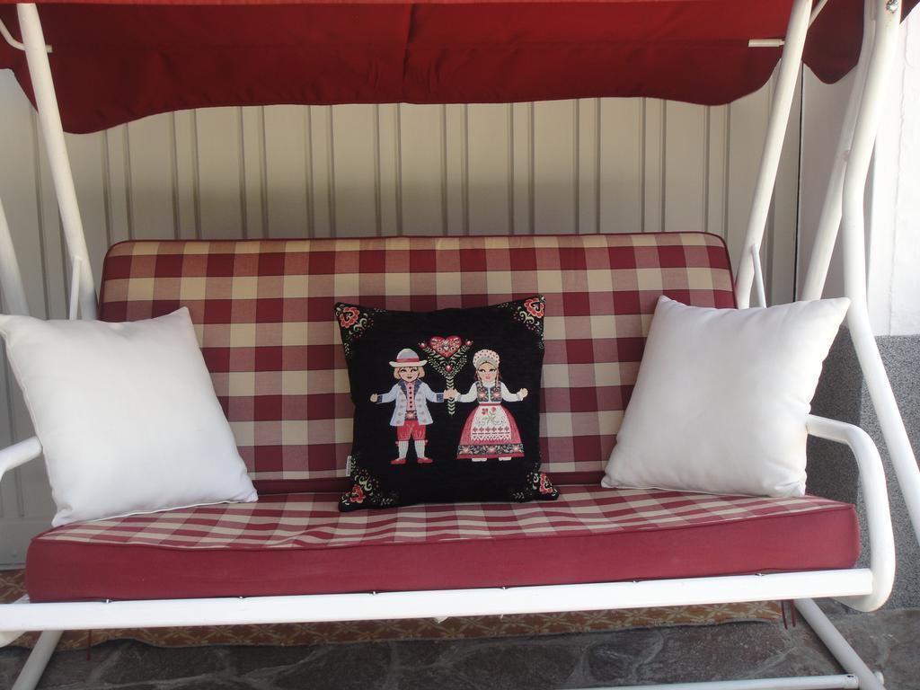 Garni Toni Hotel Urtijëi Buitenkant foto