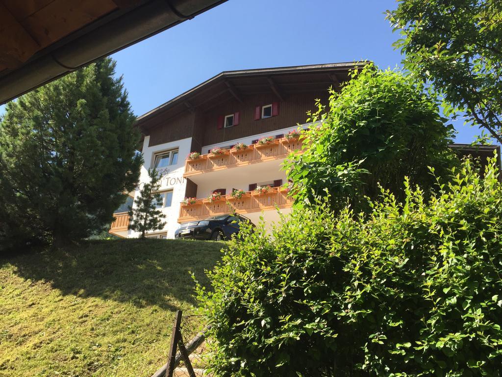 Garni Toni Hotel Urtijëi Buitenkant foto