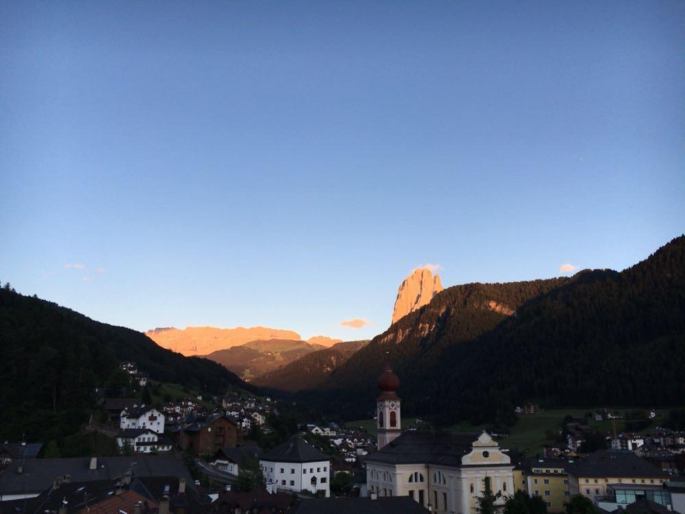 Garni Toni Hotel Urtijëi Buitenkant foto