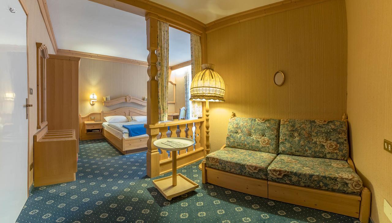 Garni Toni Hotel Urtijëi Buitenkant foto